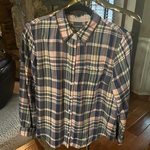 Tommy Bahama ladies shirt